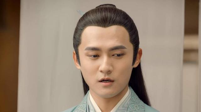 罩帅气摘掉后险些没认出来他反差感也太强了九游会j9入口登录新版国色芳华：戴上眼(图14)
